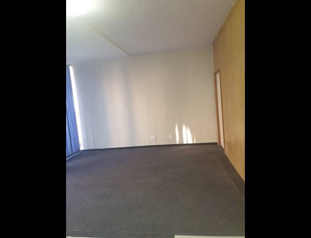 112M² BUSINESS FOR SALE IN BOKSBURG CENTRAL